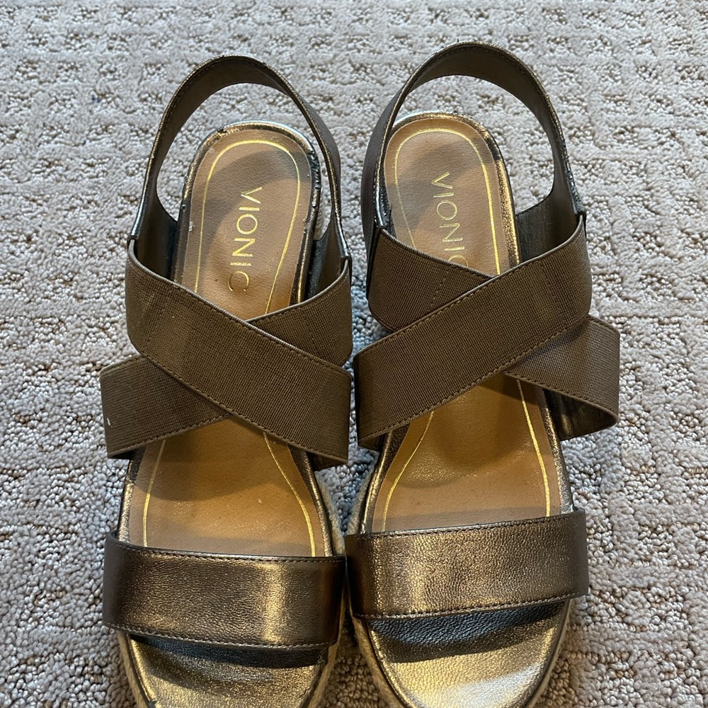 Vionic Metallic Sandals
